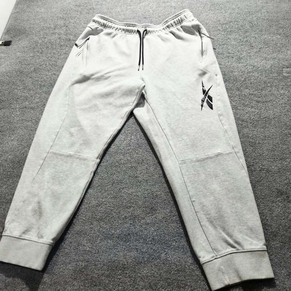 Reebok Sweatpants Size XL Gray Fleece Joggers with Zipped Pockets